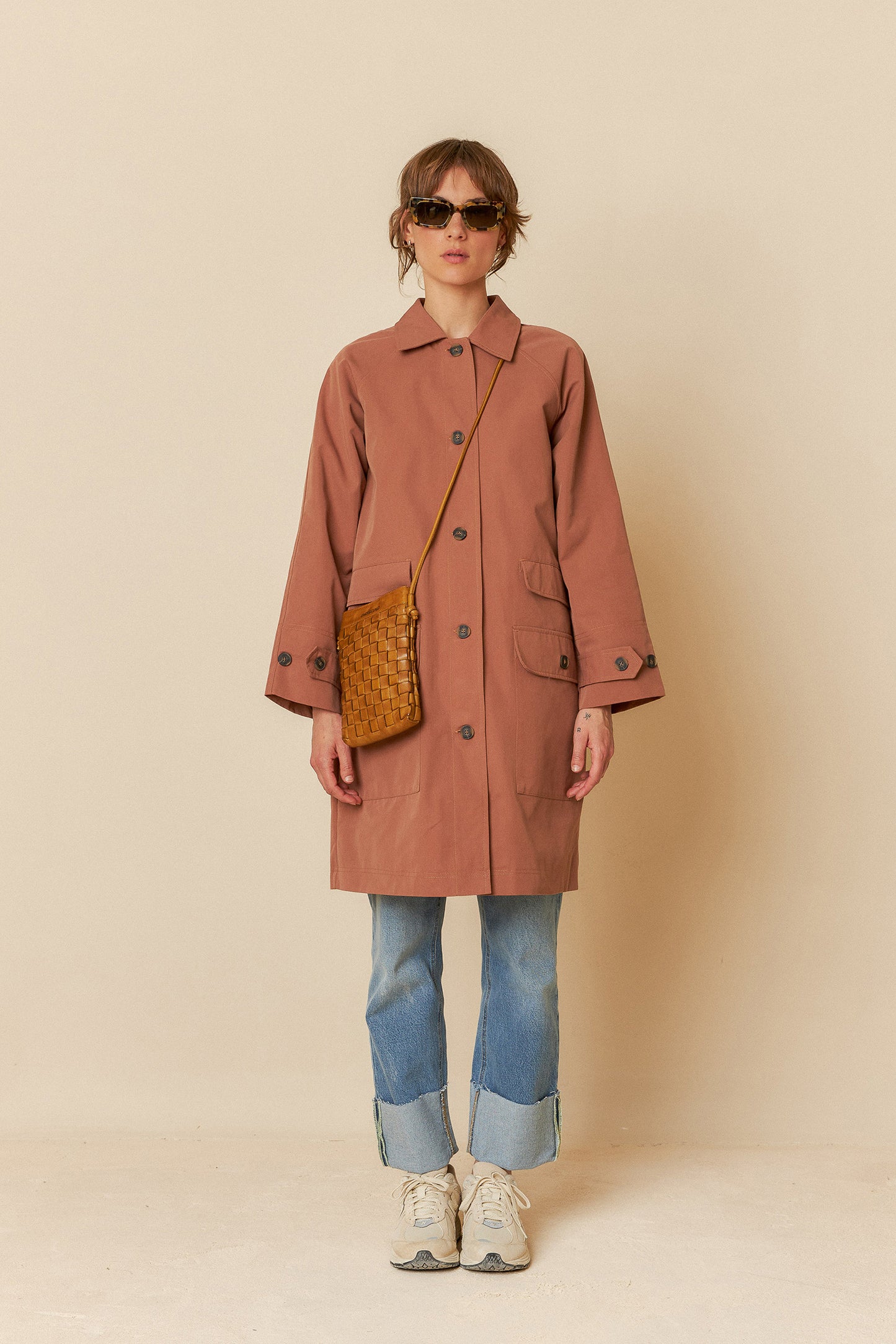 CLASSIC CUT TRENCH COAT