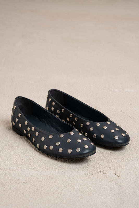 FLAT BALLERINA STUDS