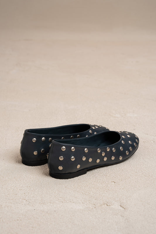 FLAT BALLERINA STUDS