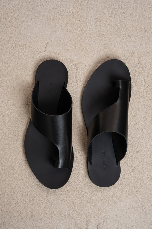 ASYMMETRIC LEATHER SANDALS