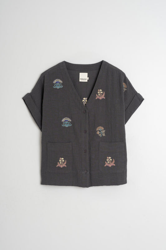 SHORT-SLEEVE EMBROIDERED SHIRT