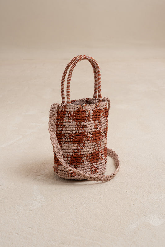 RAFFIA BUCKET BAG