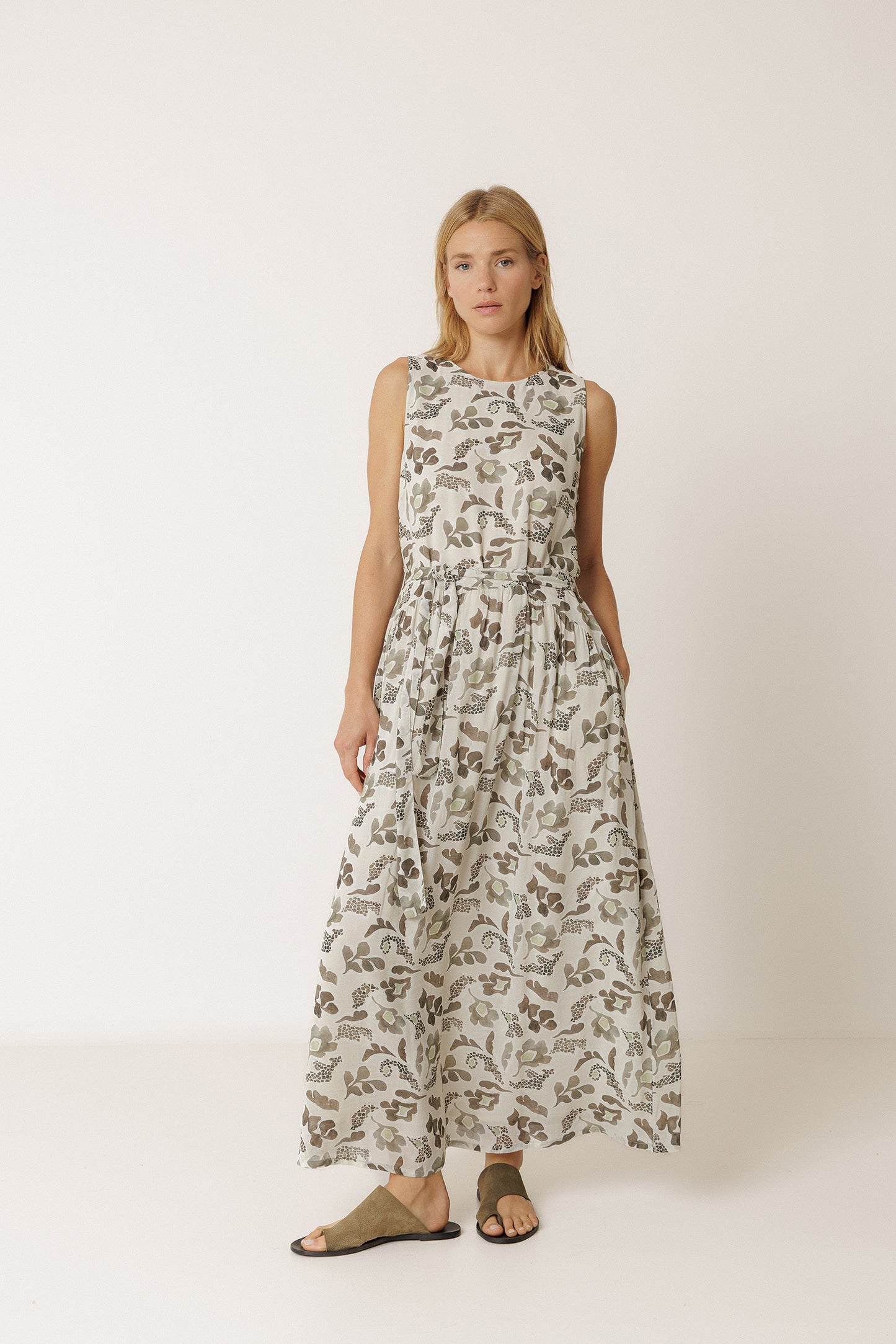 MAXI FLOWER DRESS