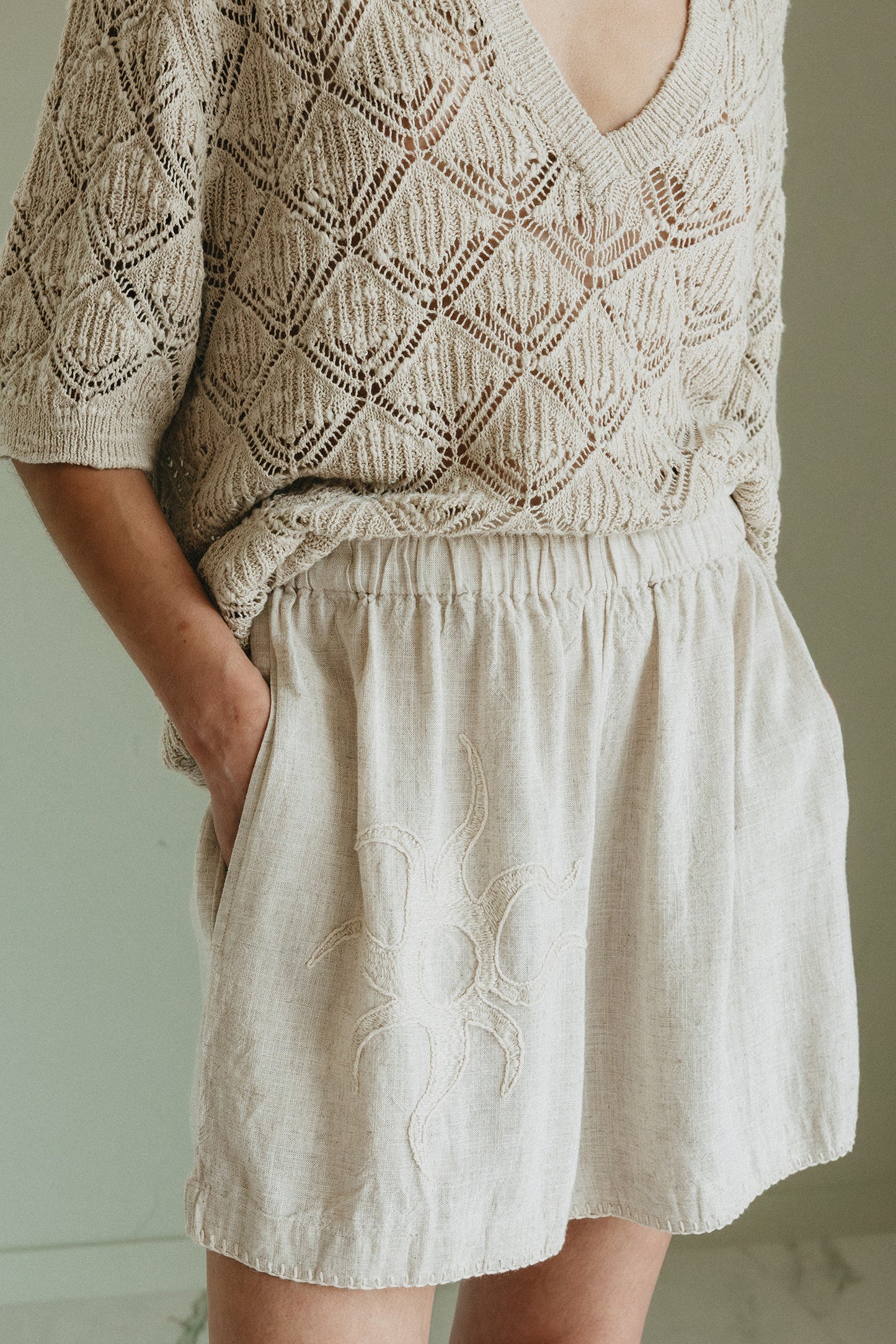 ELASTIC SHORT PANT