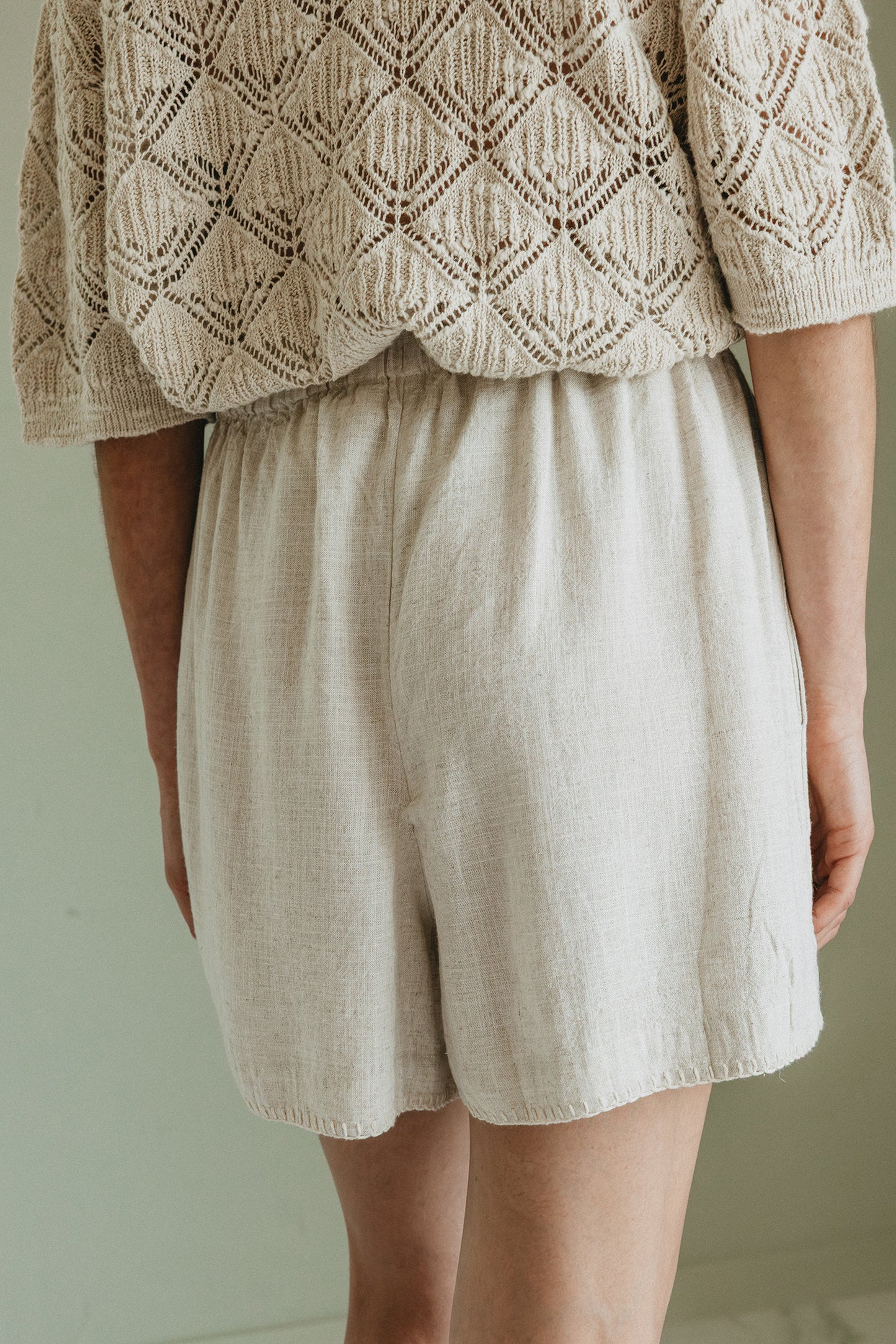ELASTIC SHORT PANT