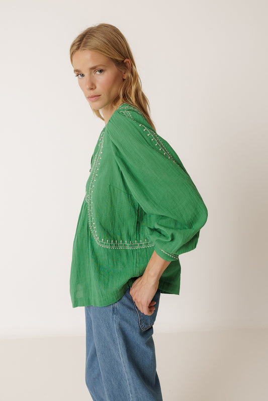 ETHNIC-EMBROIDERY BLOUSE 3