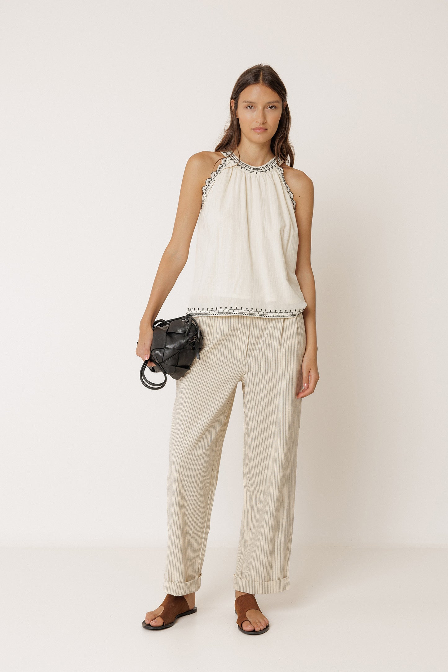 CONTRAST-EMBROIDERY TOP