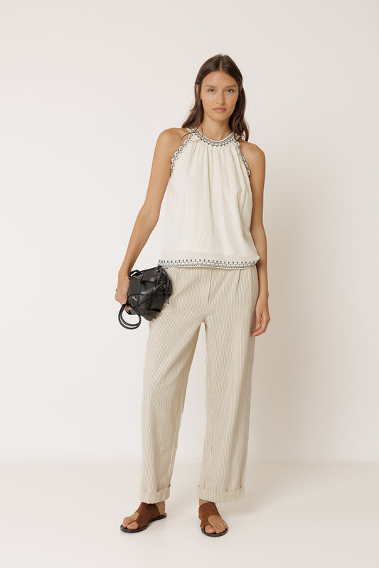 CONTRAST-EMBROIDERY TOP 2