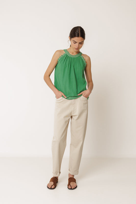 CONTRAST-EMBROIDERY TOP 1