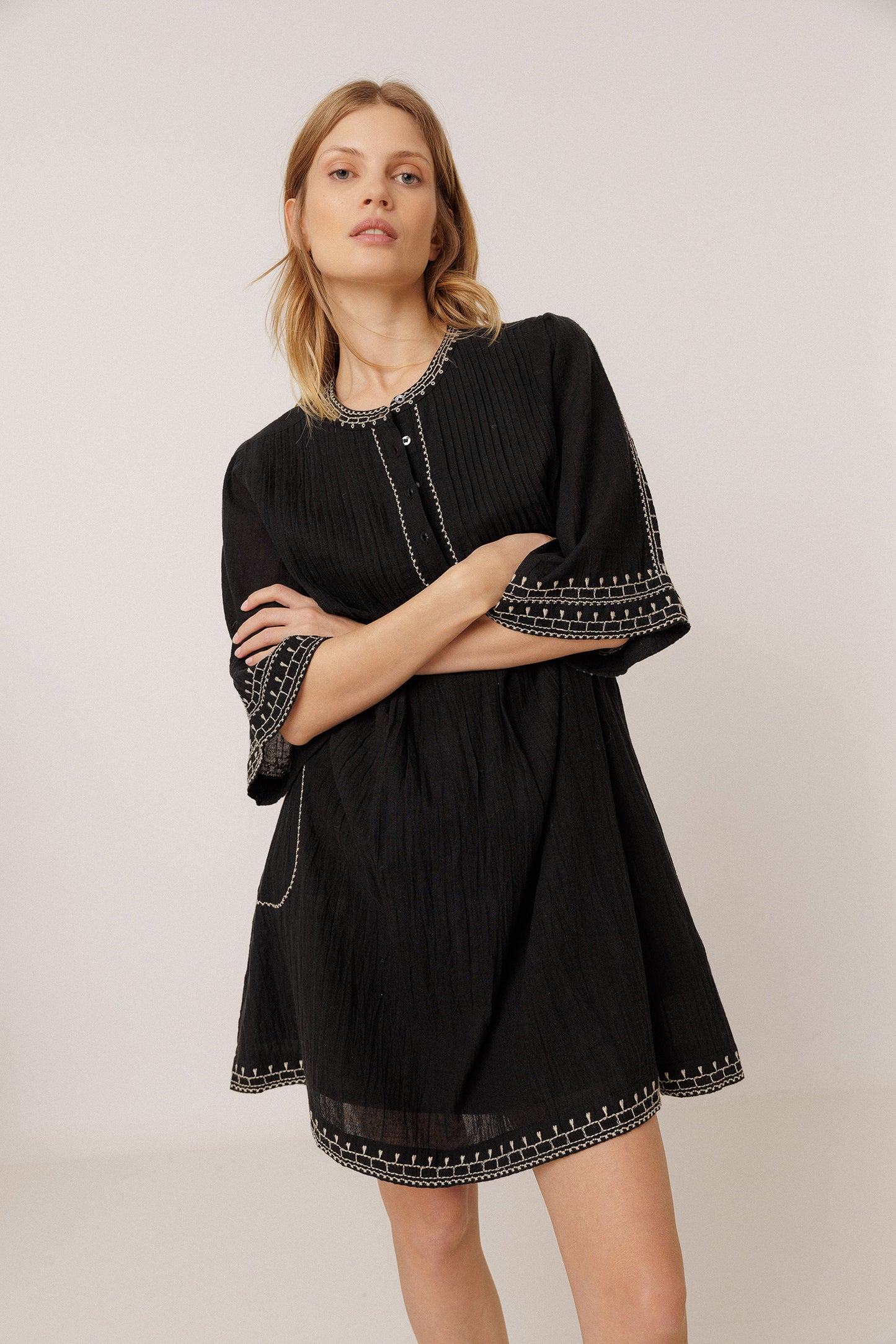 CONTRAST EMBROIDERED DRESS