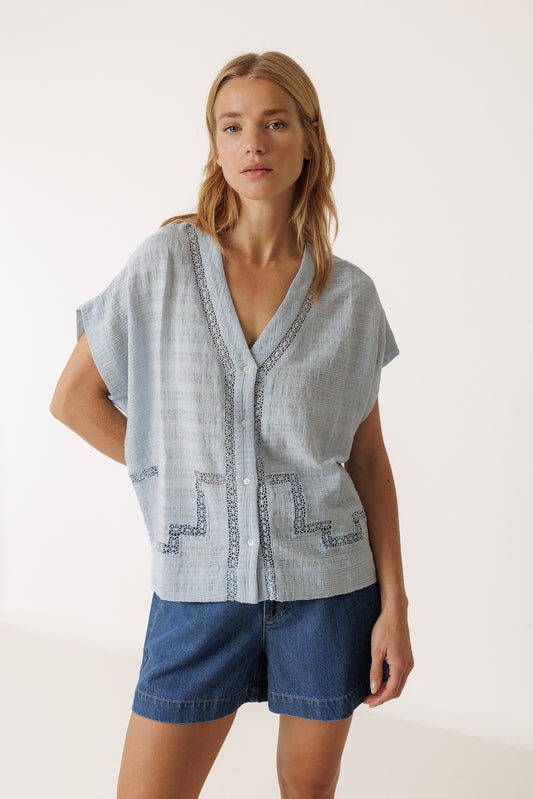 INSET-LACE SHIRT 1