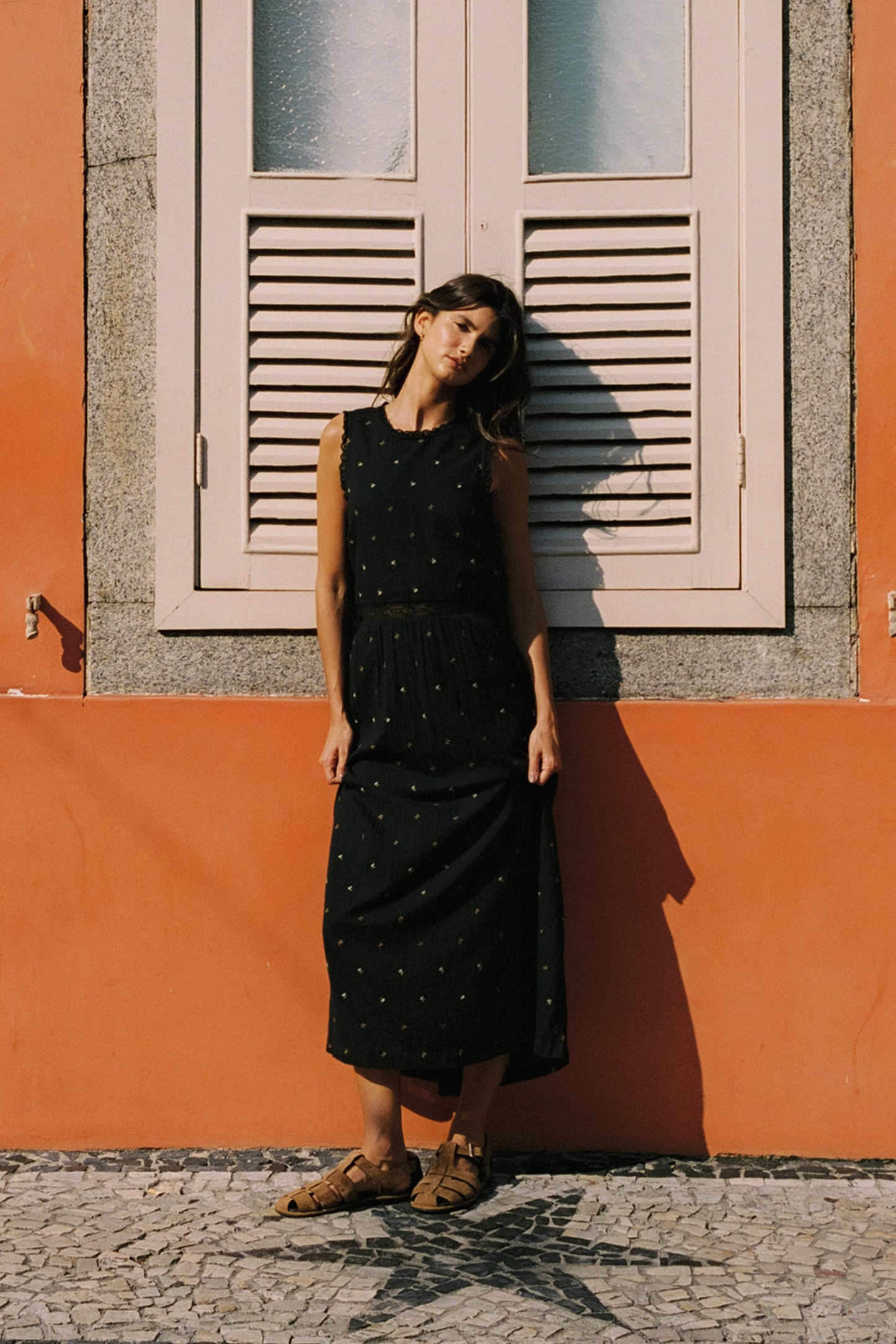 FLORAL EMBROIDERED DRESS