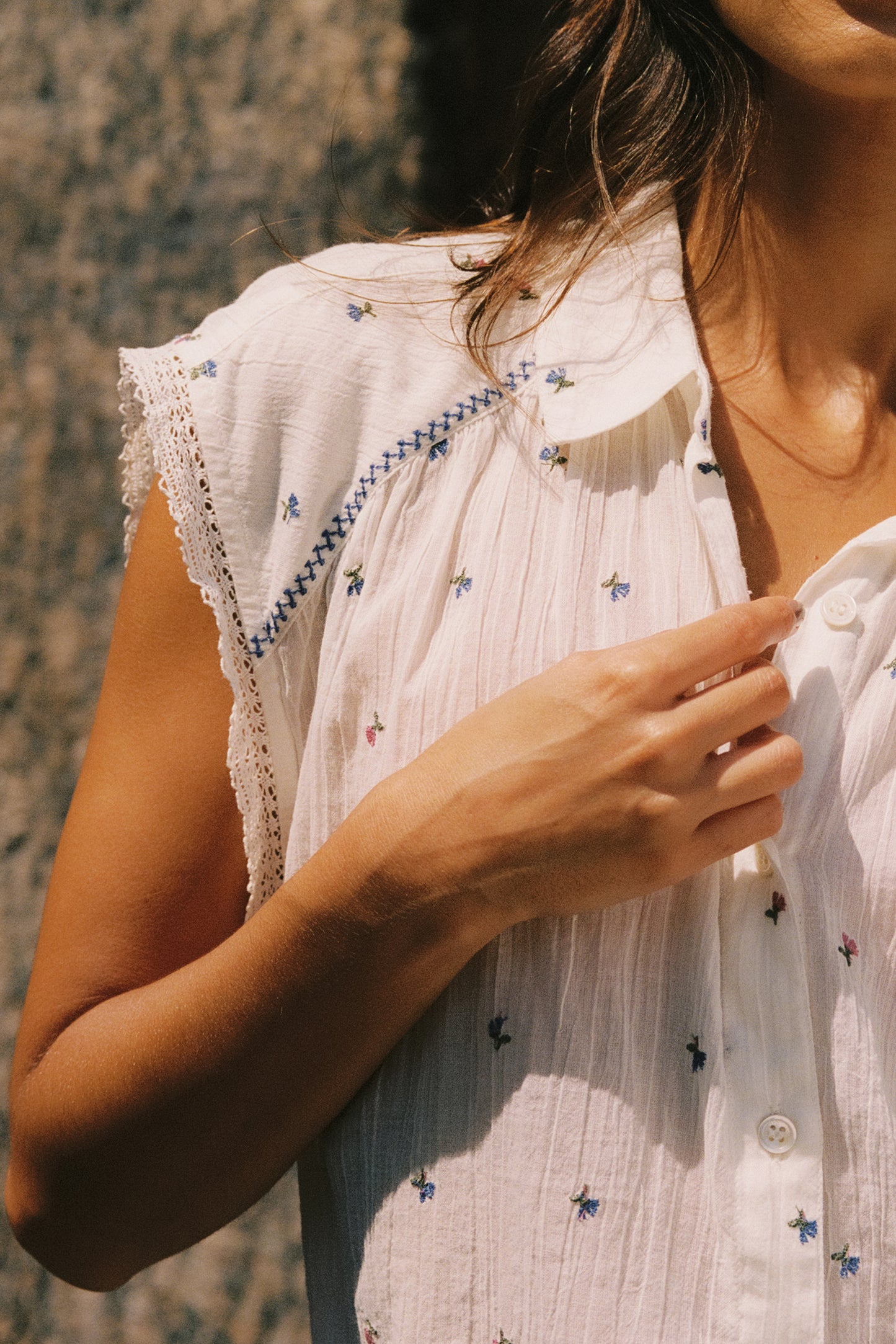 FLORAL EMBROIDERED SHIRT
