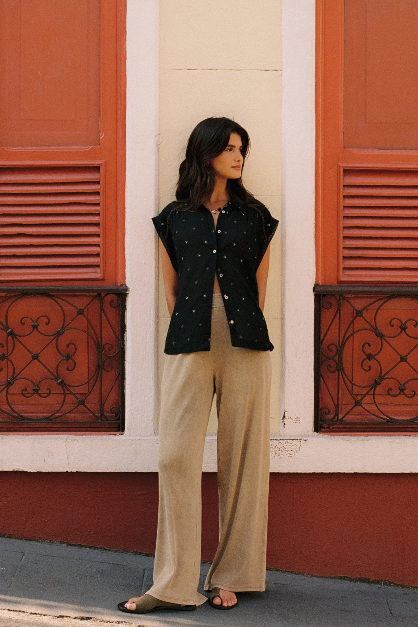 FLORAL EMBROIDERED SHIRT