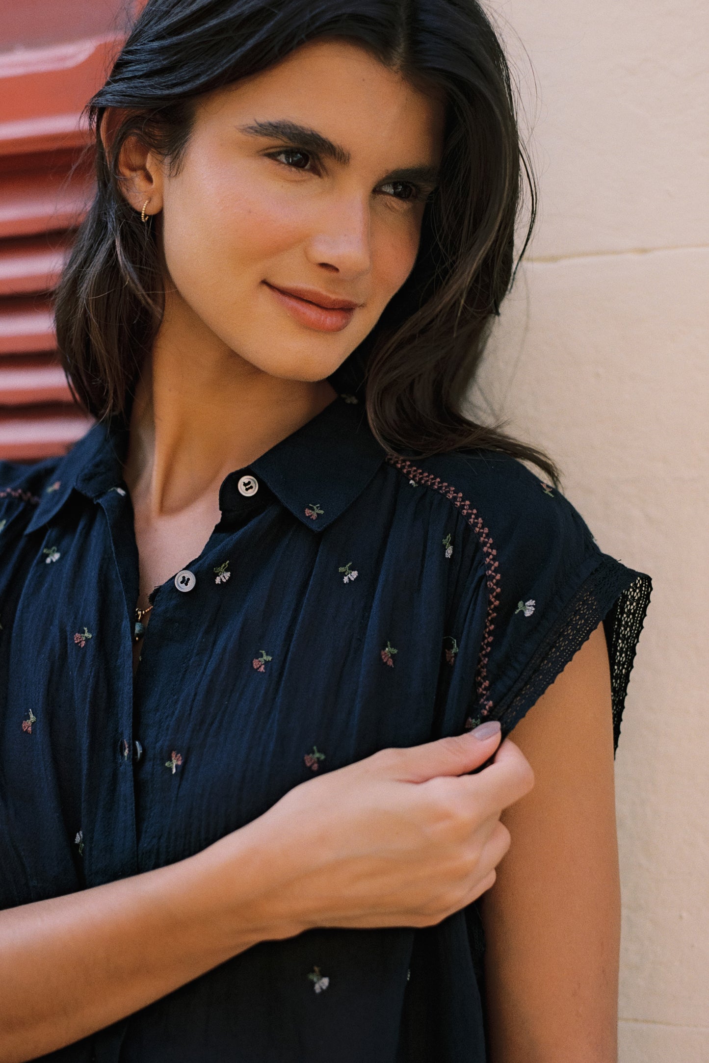 FLORAL EMBROIDERED SHIRT
