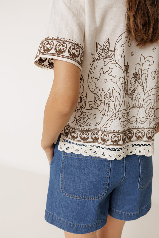 SHIRT WITH CONTRAST EMBROIDERY 3