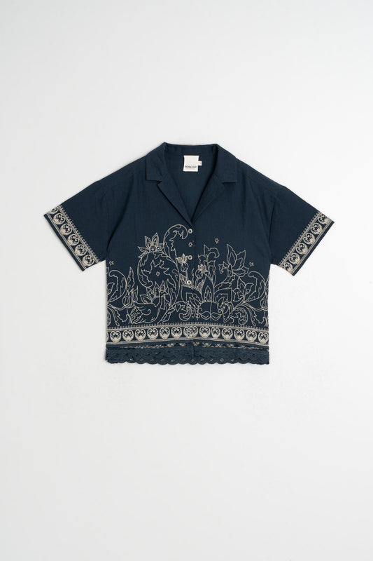 SHIRT WITH CONTRAST EMBROIDERY 4
