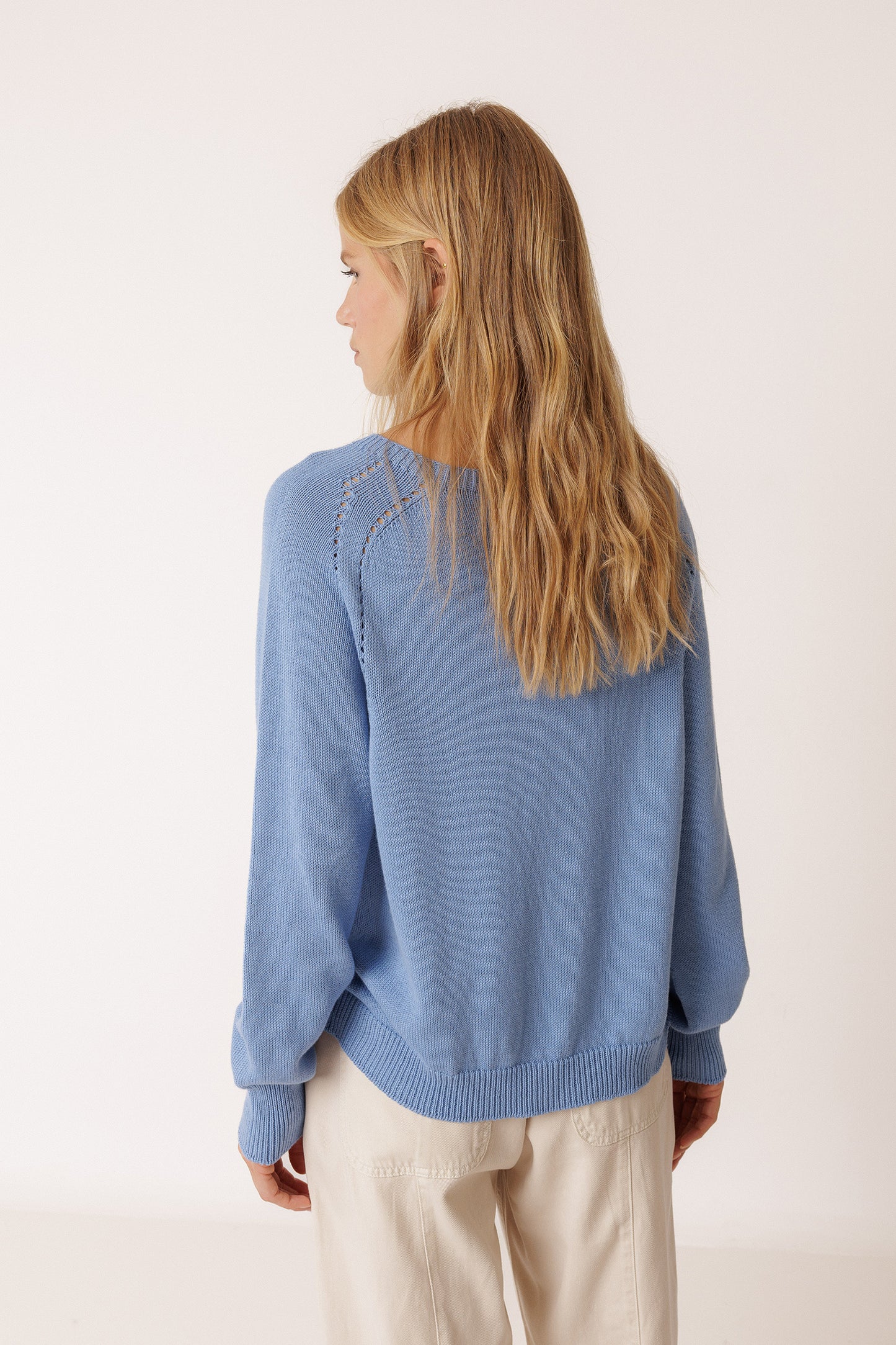 BASIC LOOSE-KNIT SWEATER
