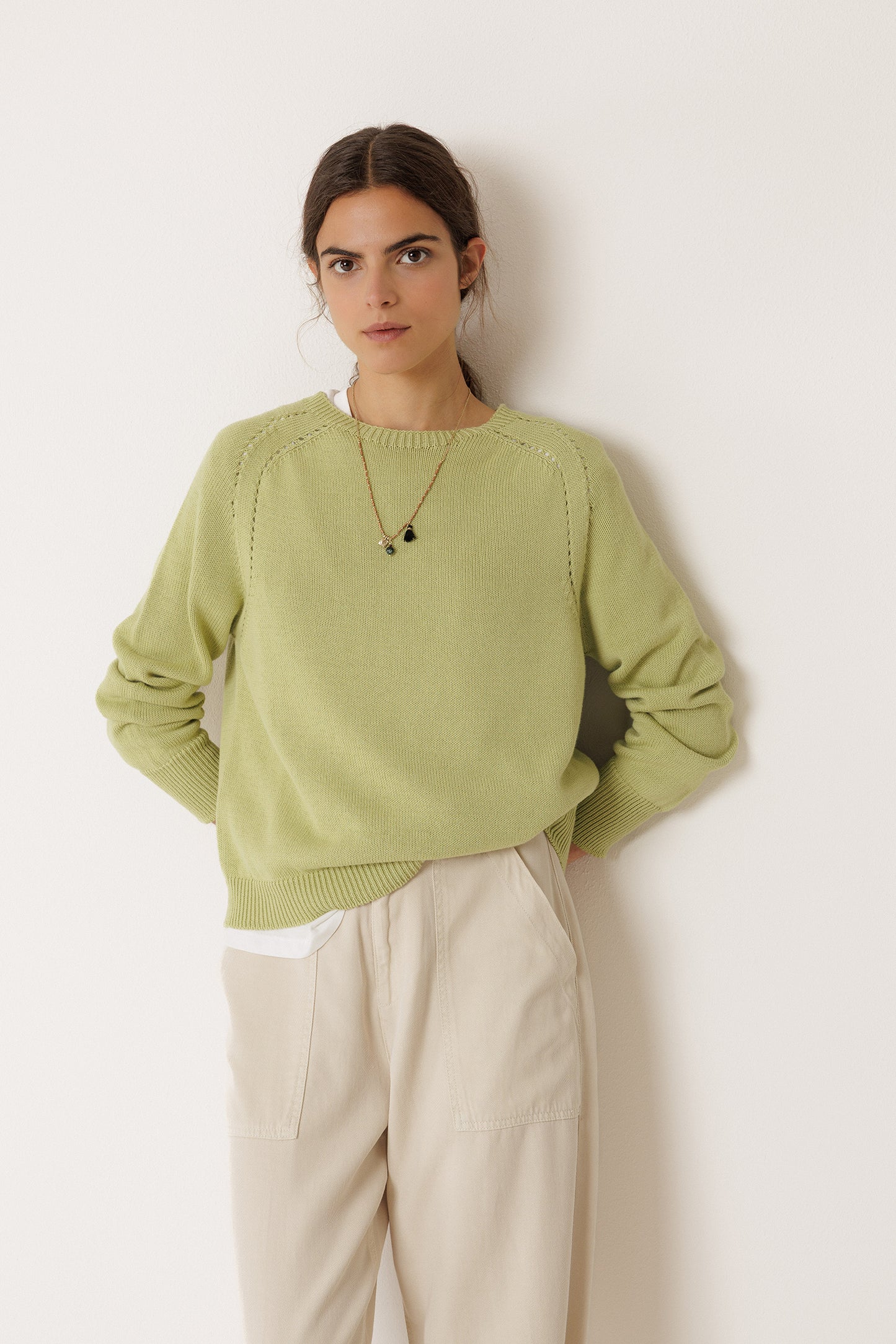 BASIC LOOSE-KNIT SWEATER