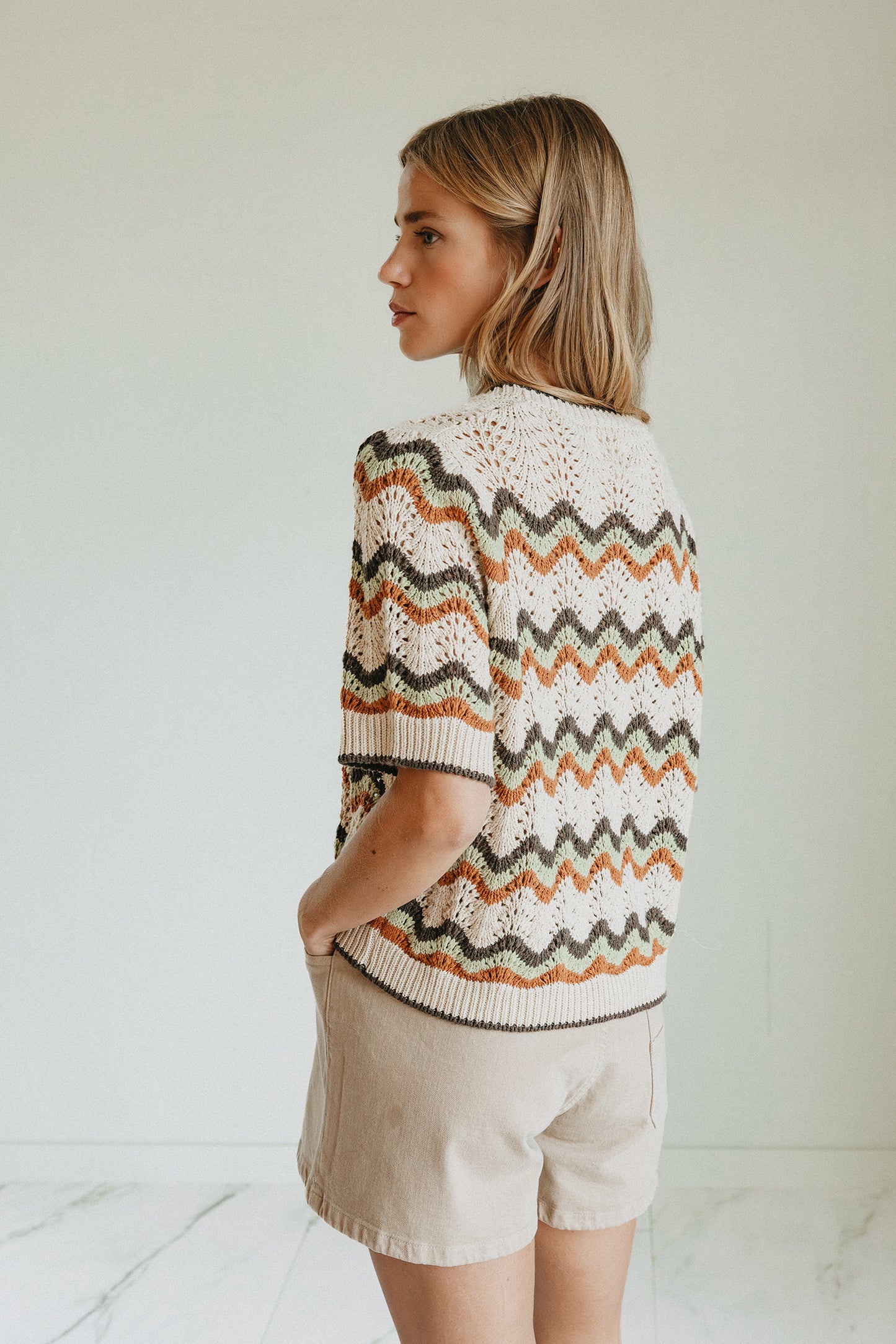 ZIG-ZAG CROCHET SWEATER