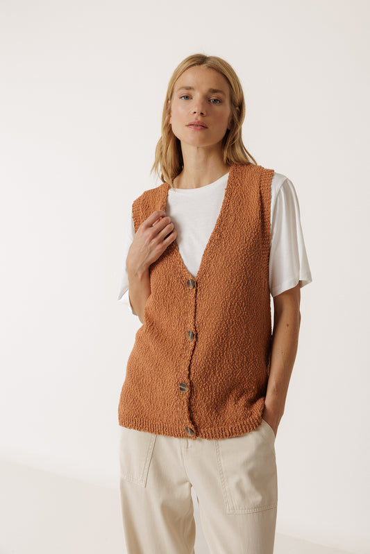 ORGANIC COTTON BOUCLÉ VEST 4