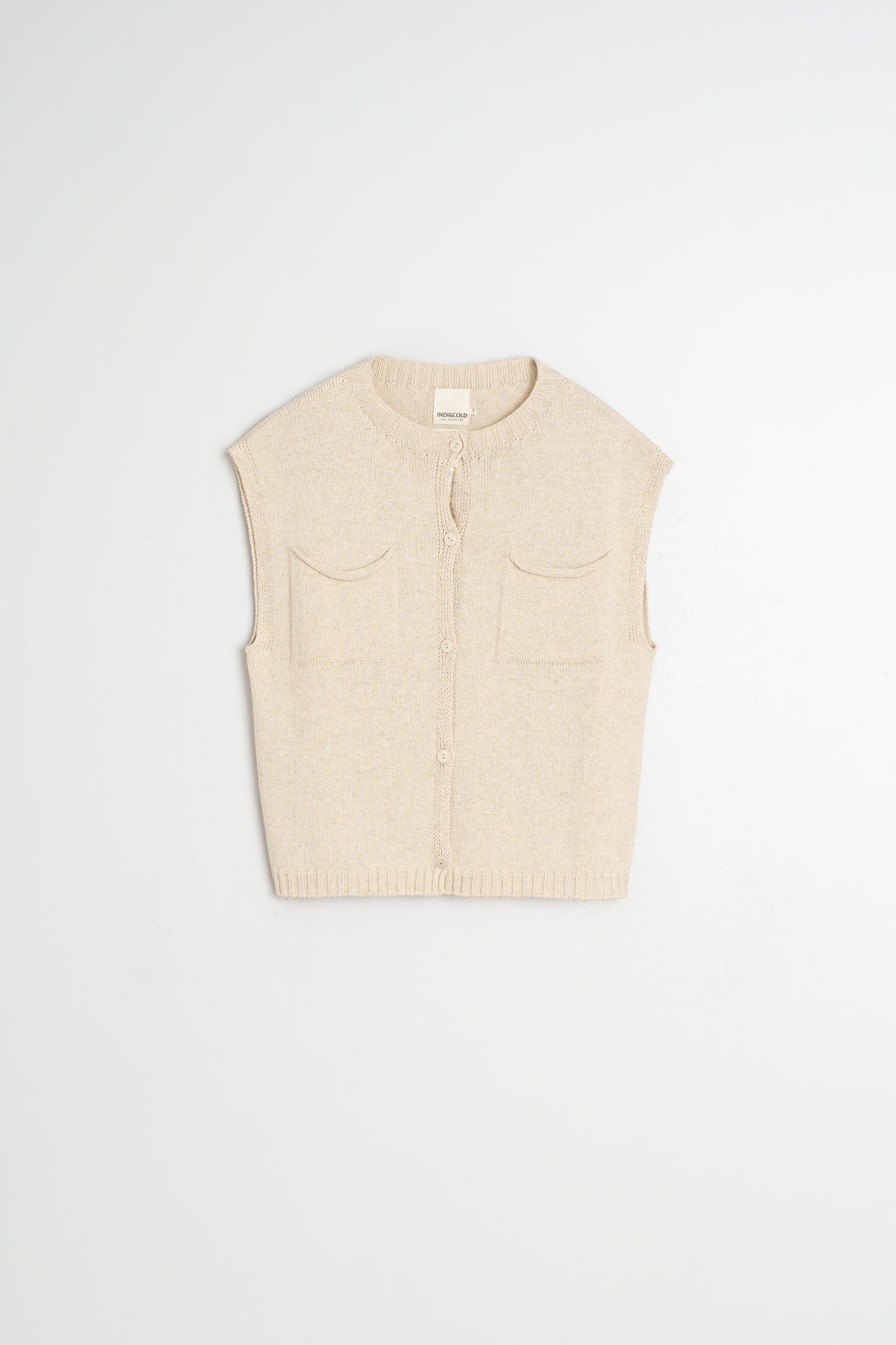 BOXY VEST WITH POCKETS