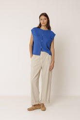 BOXY VEST WITH POCKETS