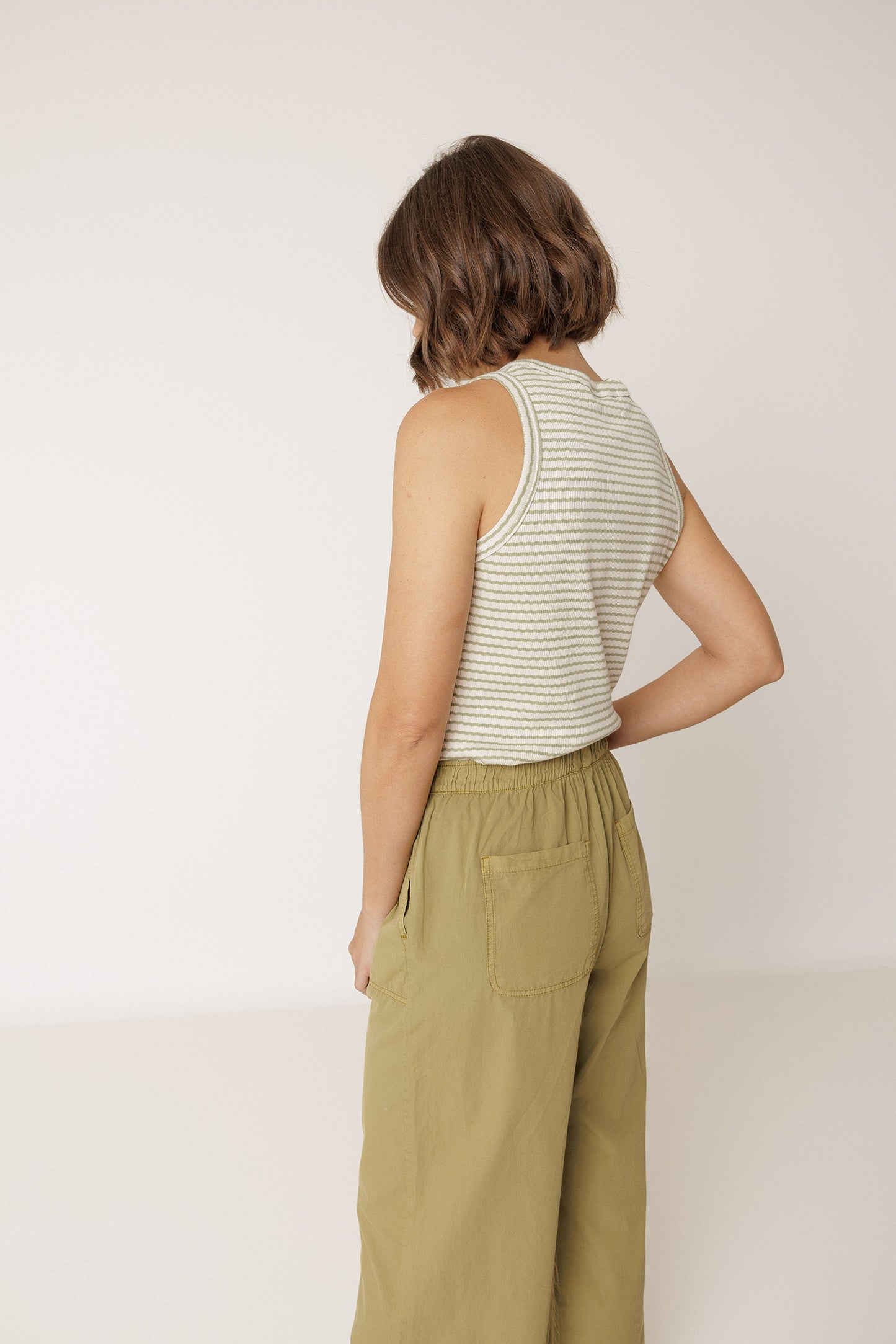 STRIPED RIBBED HALTER TEE