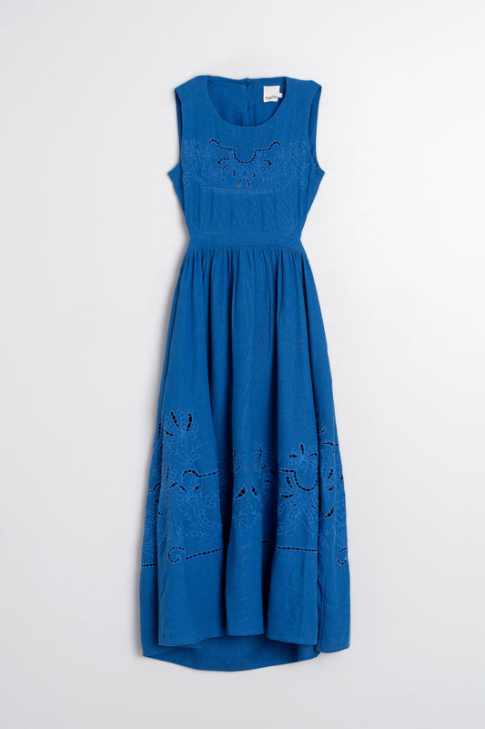 EMBROIDERED-DETAIL DRESS 6