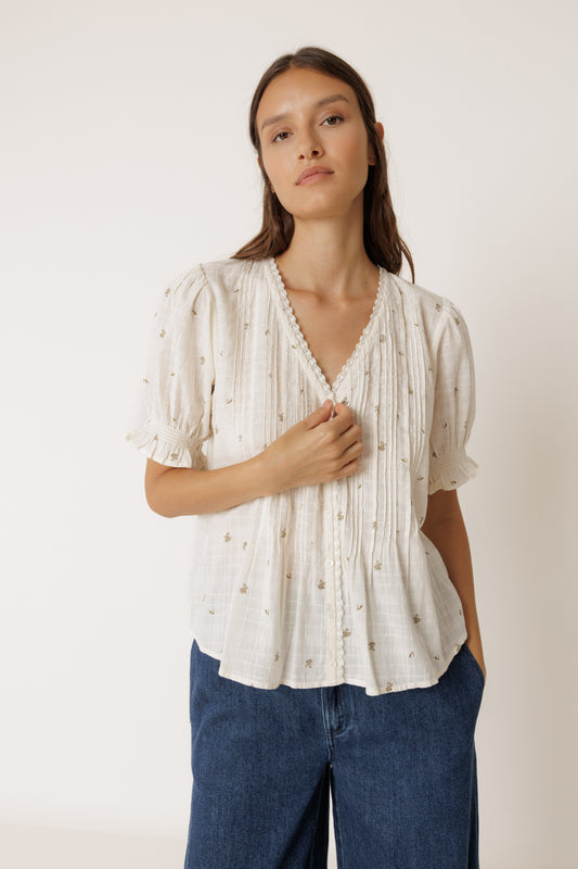 SHORT-SLEEVED ELASTIC SHIRT 4