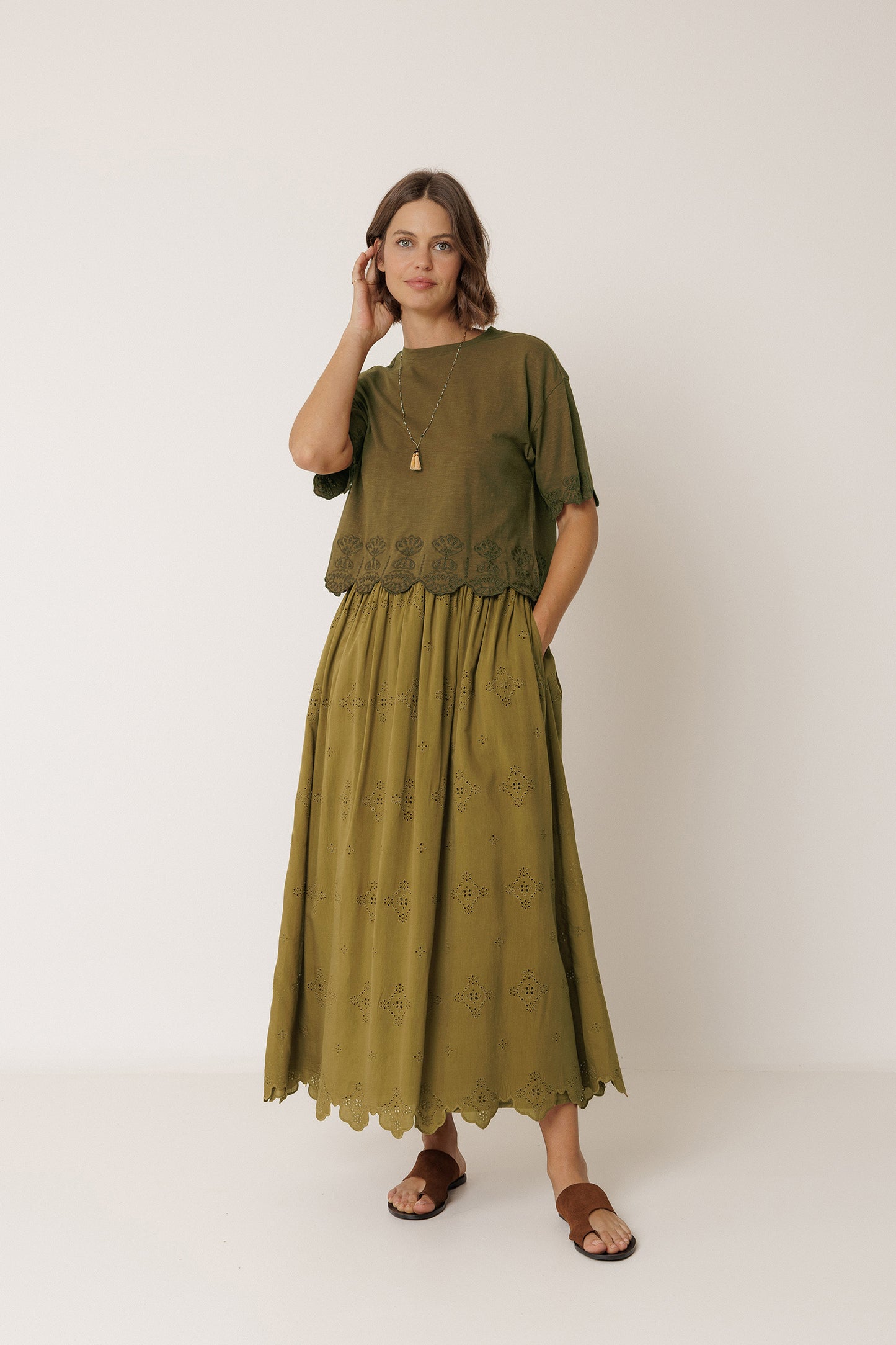 EMBROIDERED MIDI SKIRT