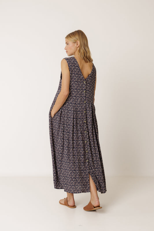MULTIPOSITION BLOCK-PRINT DRESS 3