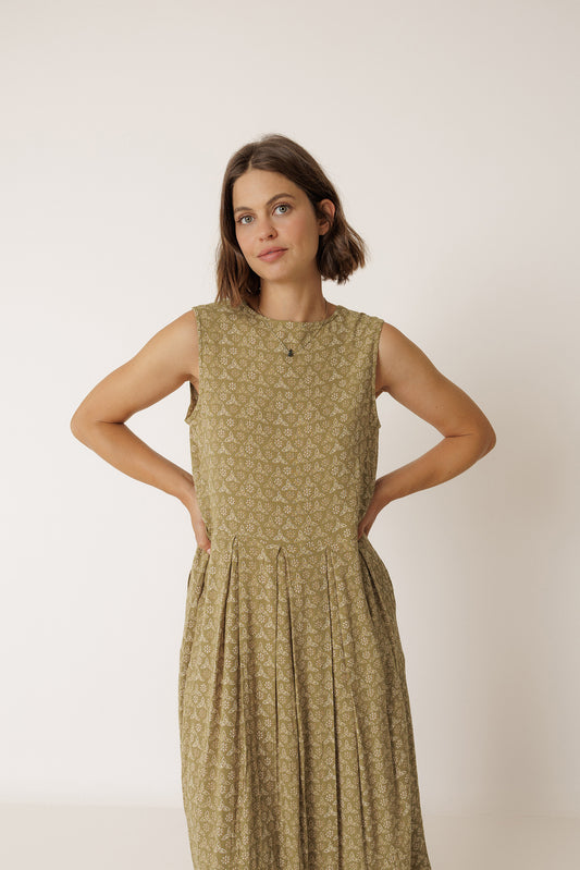 MULTIPOSITION BLOCK-PRINT DRESS 2