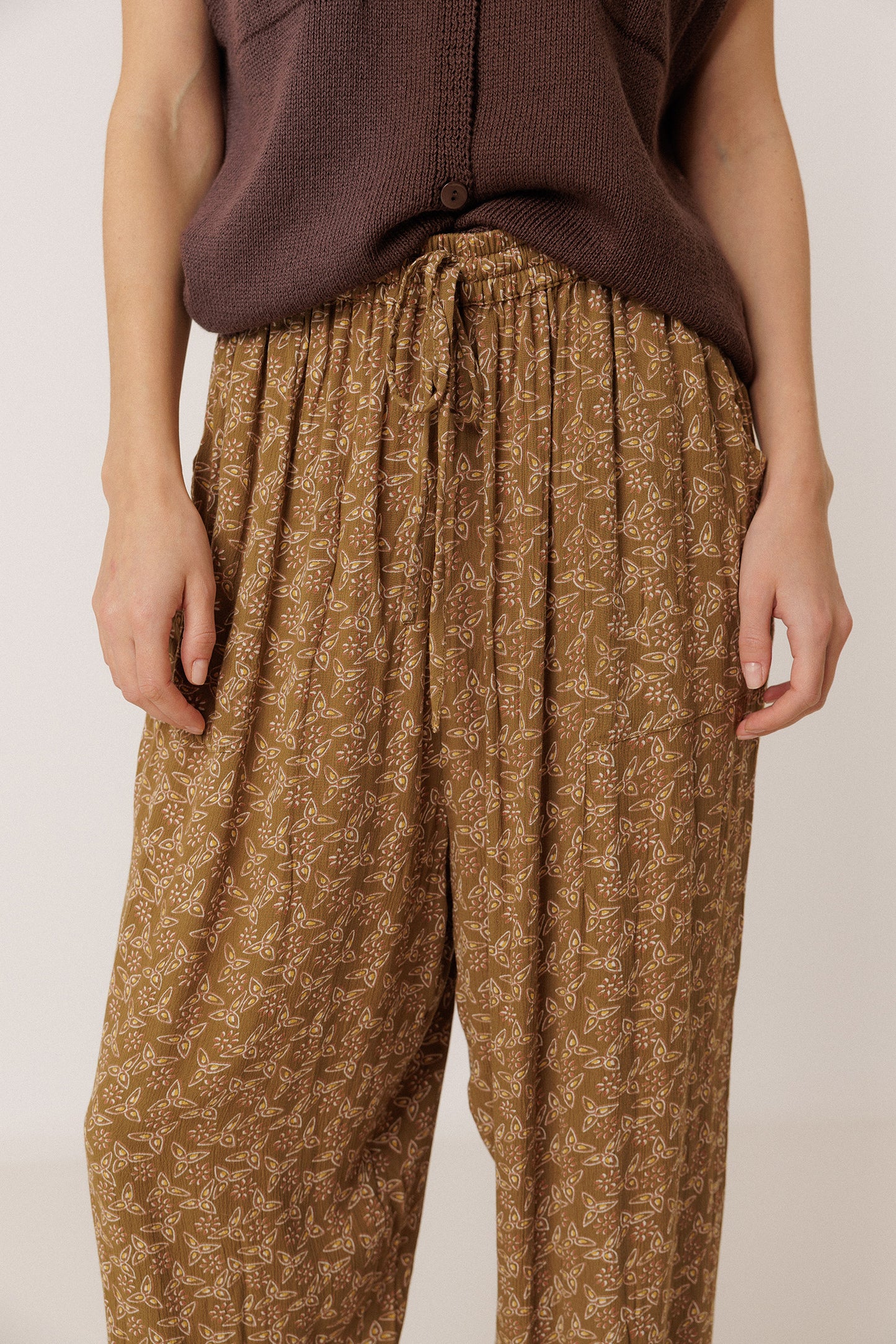 FLOWY BLOCK-PRINT PANT