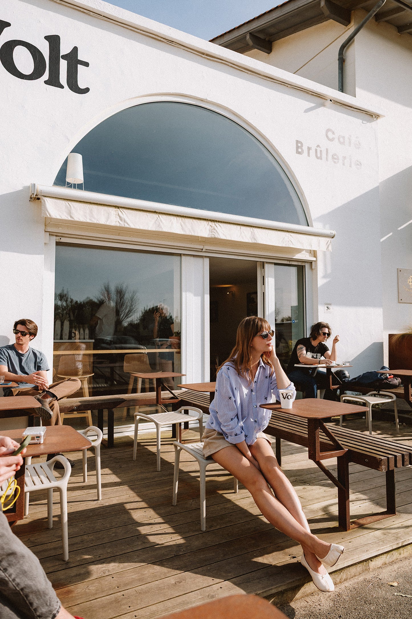 PUFF SLEEVE EMBROIDERED SHIRT