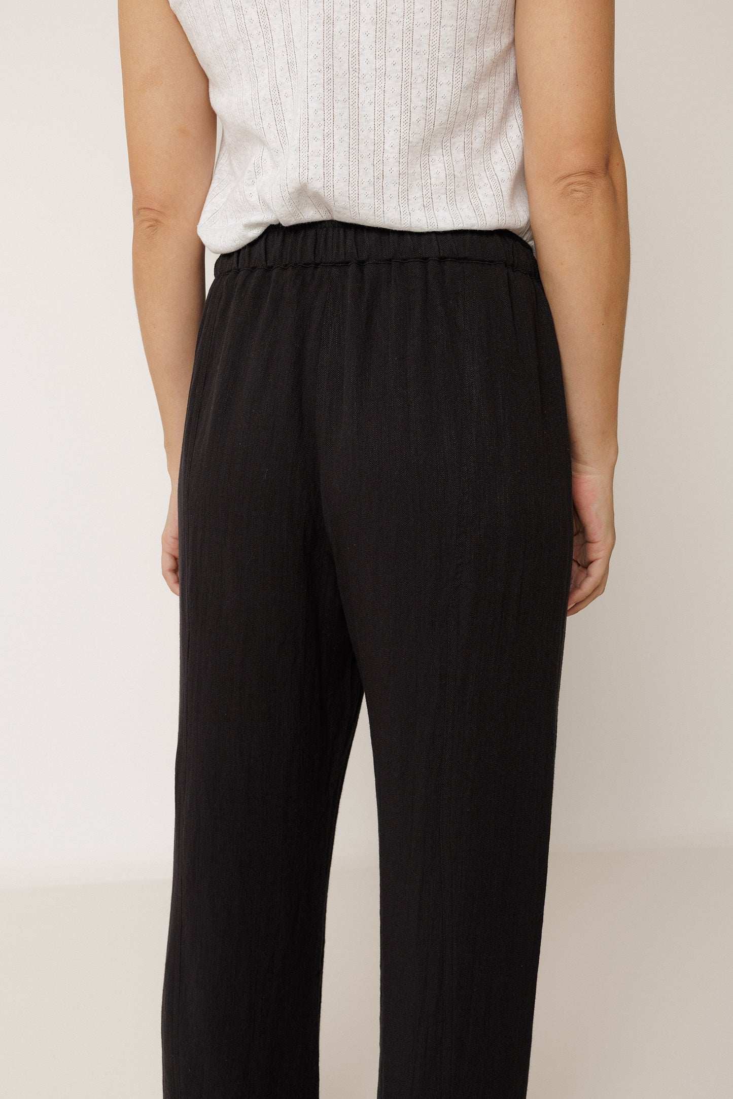 FLOWY PANT WITH DRAWSTRING