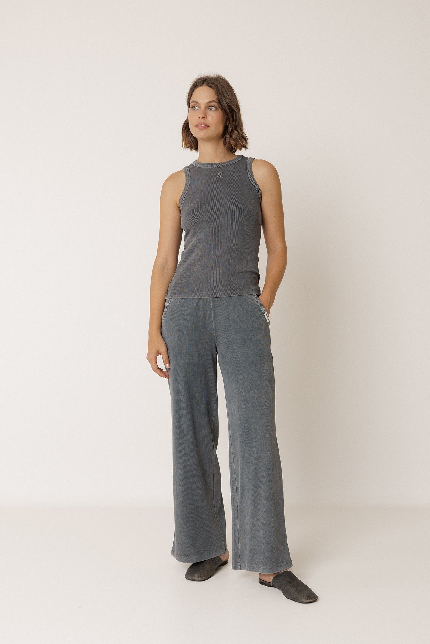 WIDE RIBBED PANT