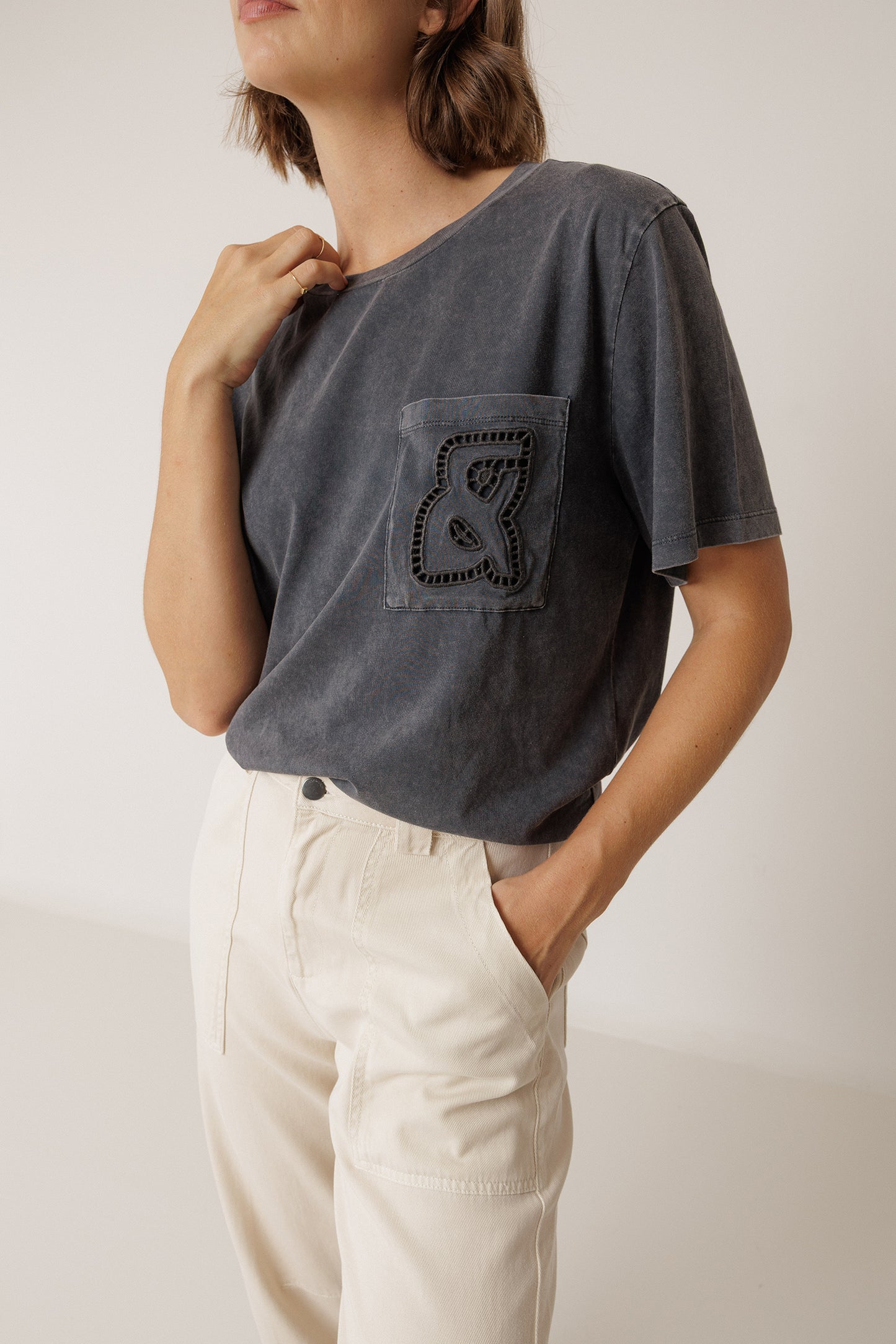 POCKET LOGO TEE