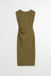 FITTED PLEATED DRESS