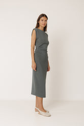 FITTED PLEATED DRESS
