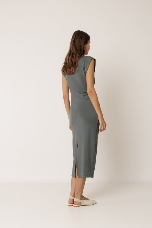 FITTED PLEATED DRESS 5