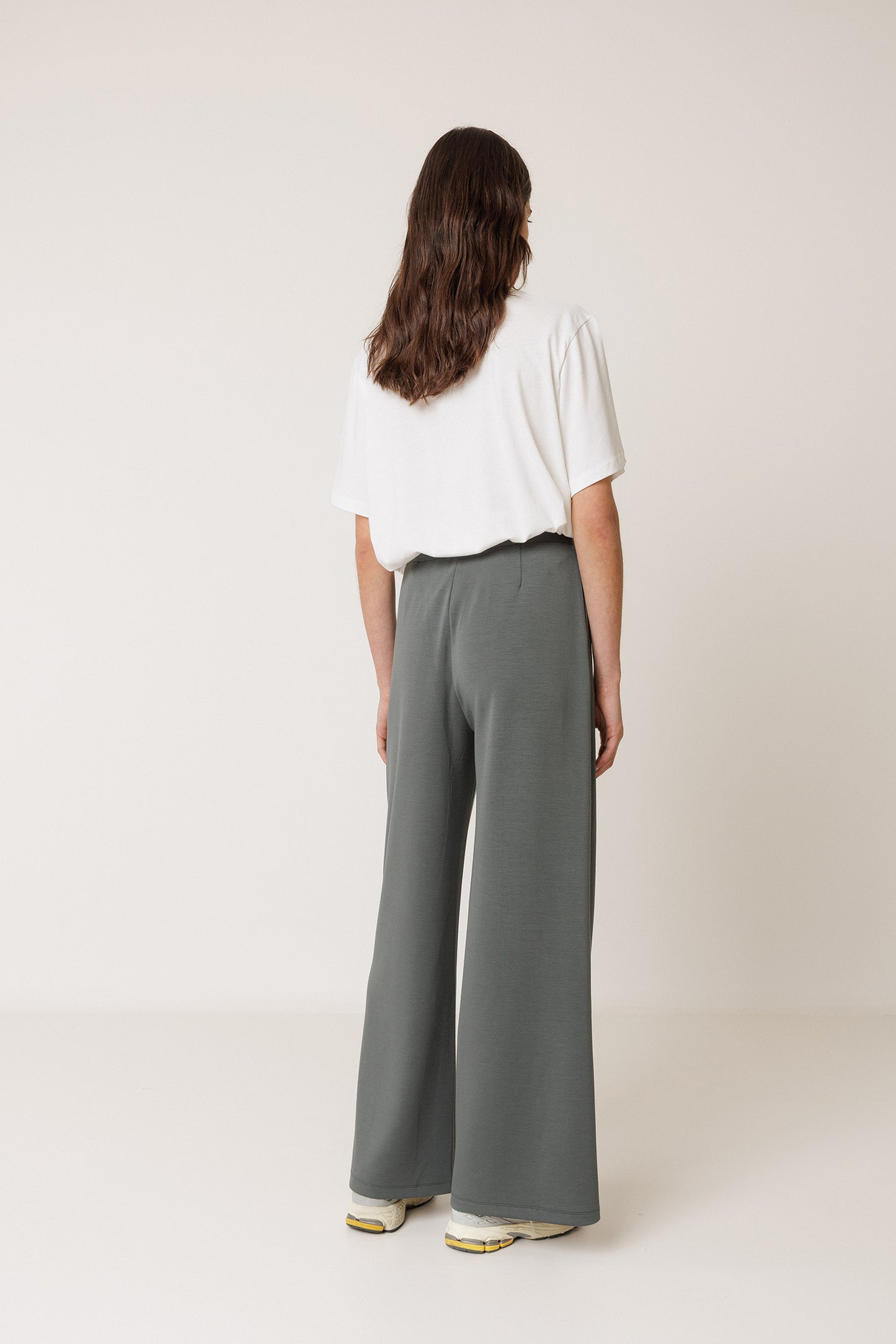 FLOWY MODAL PANT