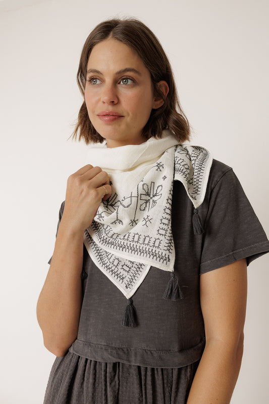 ETHNIC-EMBROIDERY SCARF 1