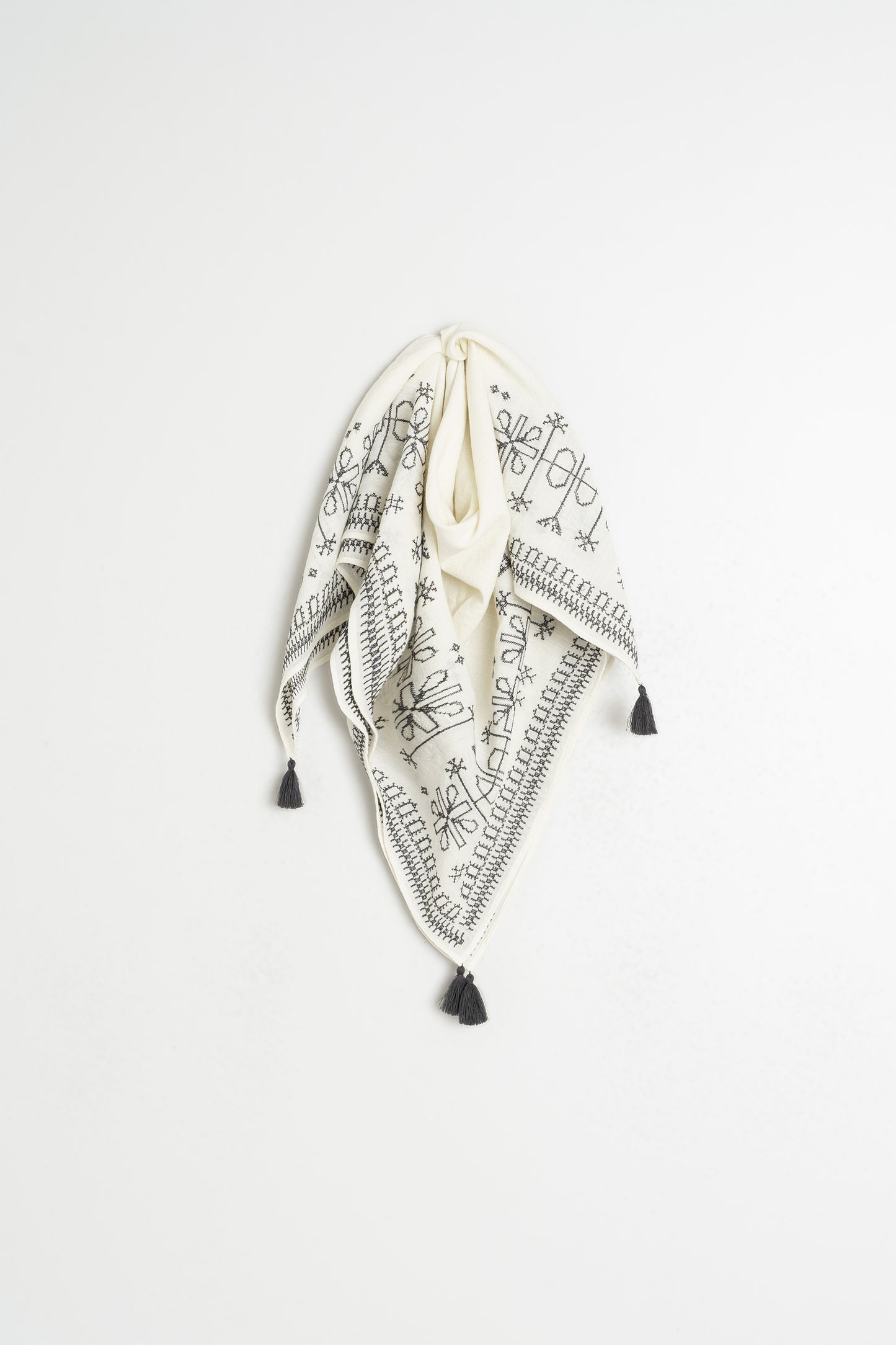 ETHNIC-EMBROIDERY SCARF