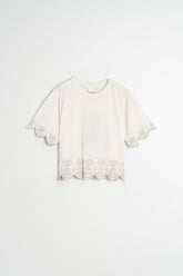BOXY EMBROIDERED TEE