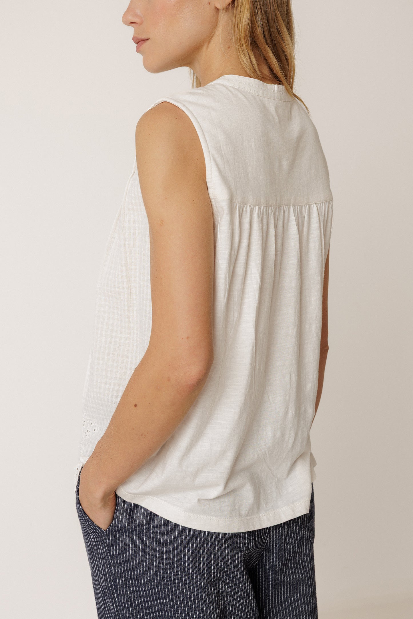 COMBINATION EMBROIDERED TEE