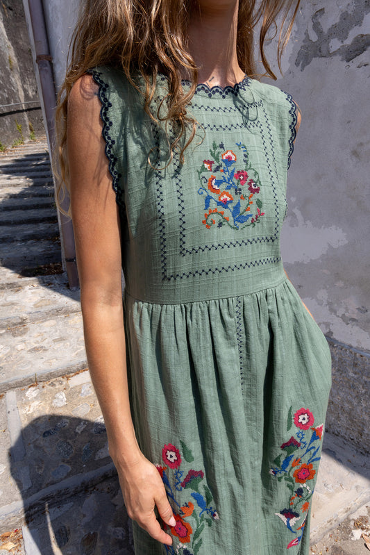 CROSS STICH EMBROIDERED DRESS 1